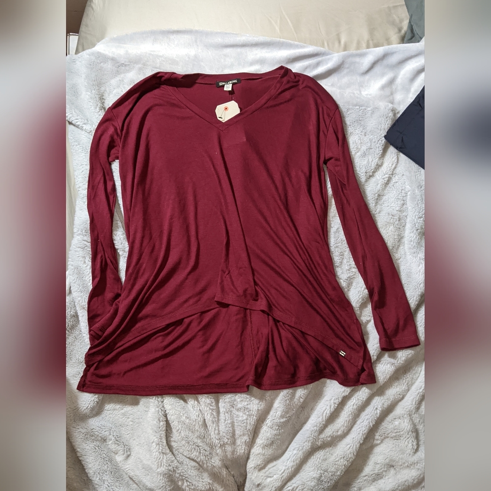 NWT Billabong Long Sleeve Top Small